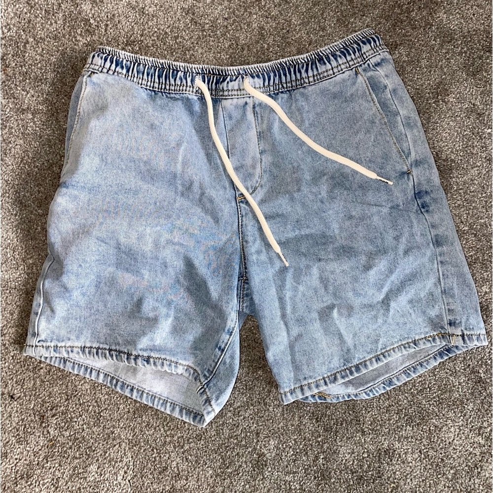 Jean Shorts Above the Knee!